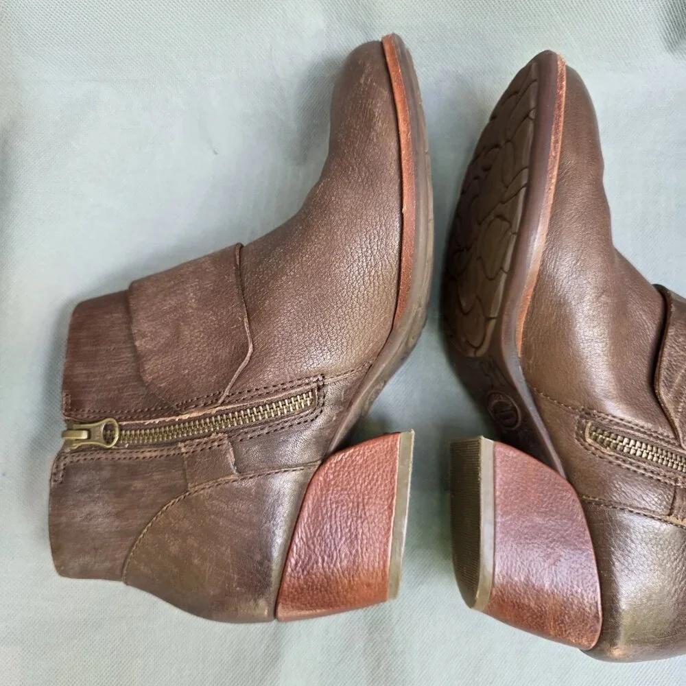 Kork-Ease Size 8M Brown Ankle Boots Size Zip Buckle Shoes Leather Western - Picture 8 of 11